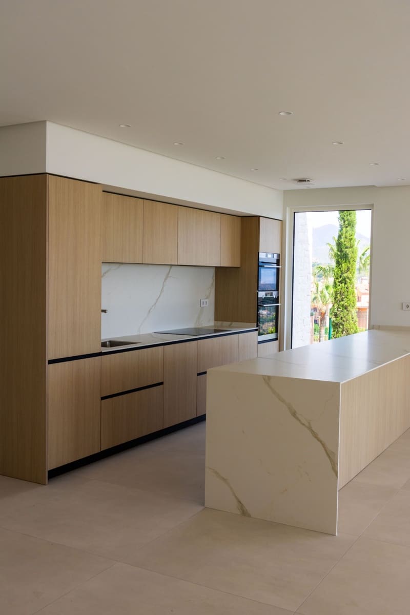 2 bedroom Apartment for sale in Ojen with pool - € 960,000 (Ref: 8851507)