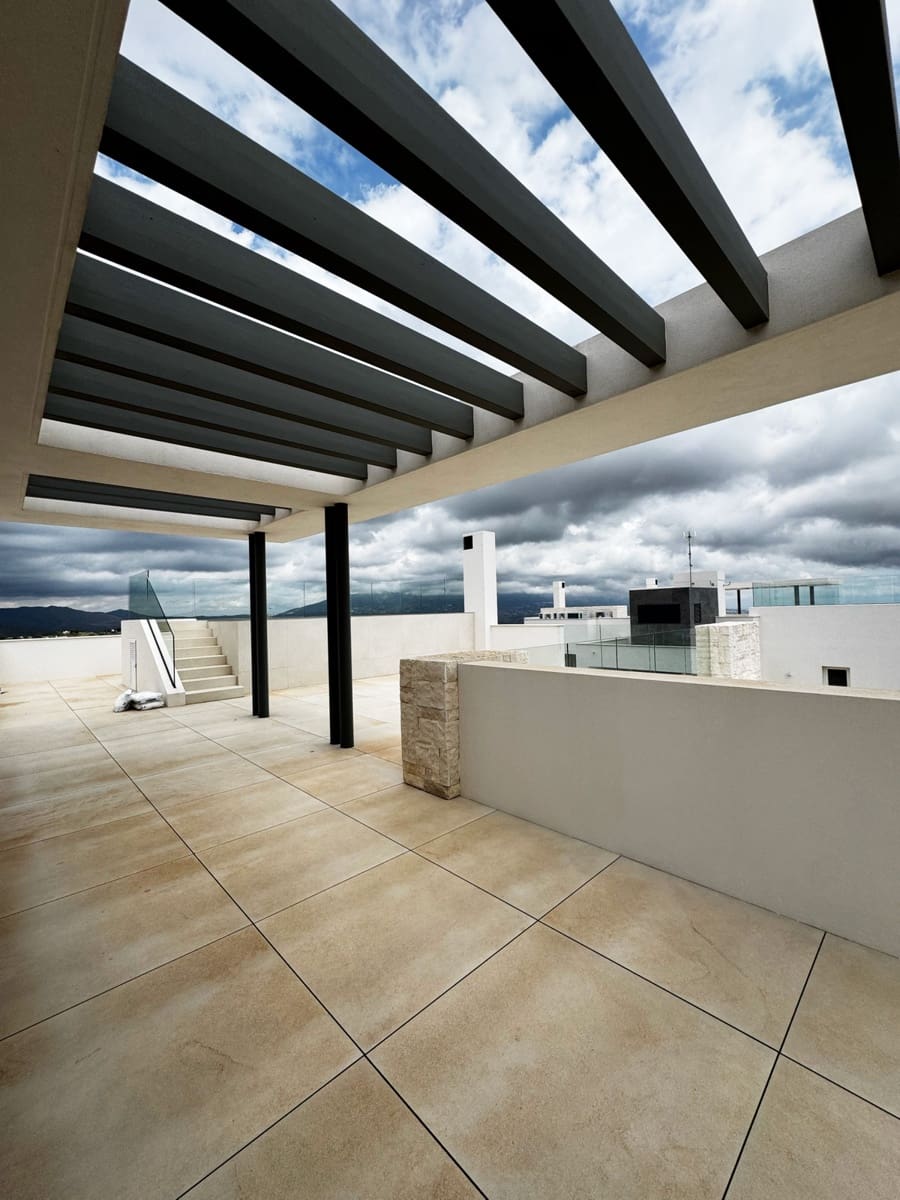 2 bedroom Apartment for sale in Ojen with pool - € 960,000 (Ref: 8851507)