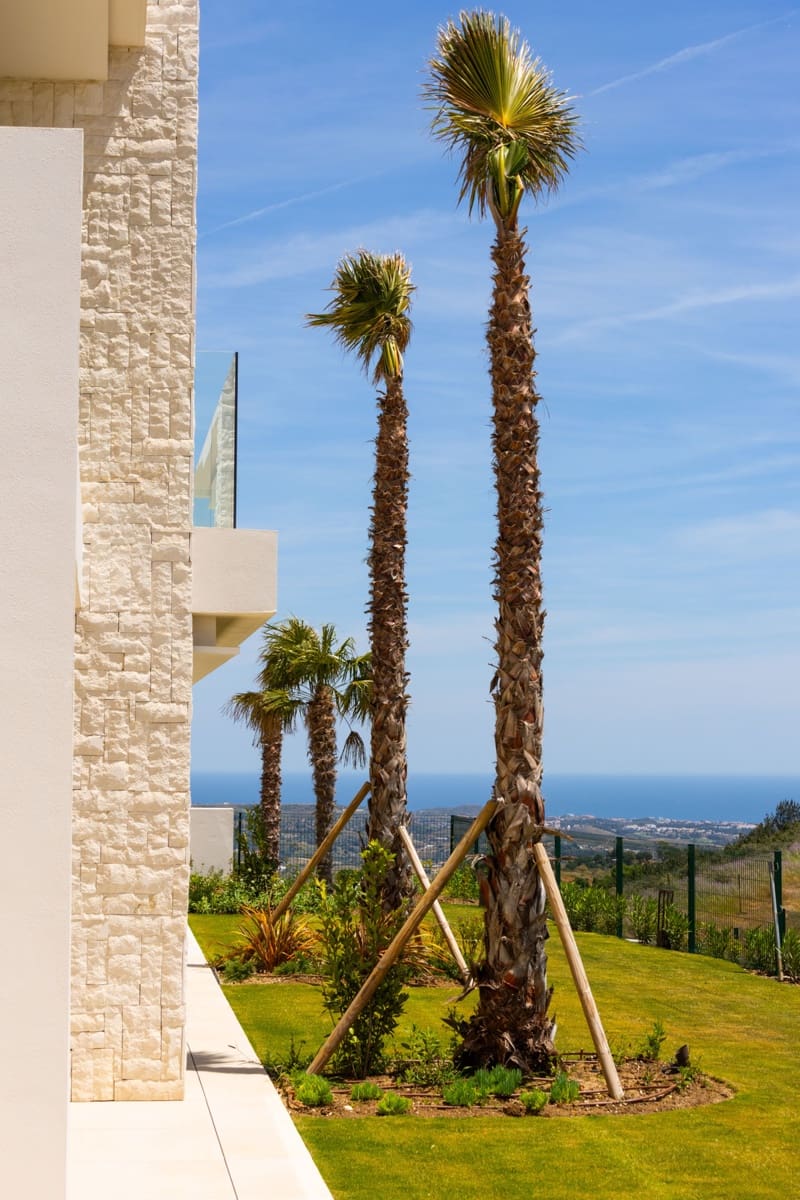 2 bedroom Apartment for sale in Ojen with pool - € 960,000 (Ref: 8851507)