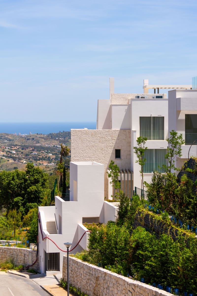 2 bedroom Apartment for sale in Ojen with pool - € 960,000 (Ref: 8851507)