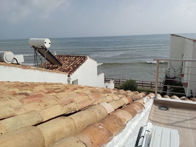 3 quarto Casa em Banda para venda em El Velerín, Estepona - 849 000 € (Ref: 8851515)