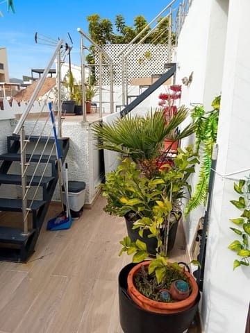Casa de 3 habitaciones en Centro, Estepona en venta - 849.000 € (Ref: 8851515)
