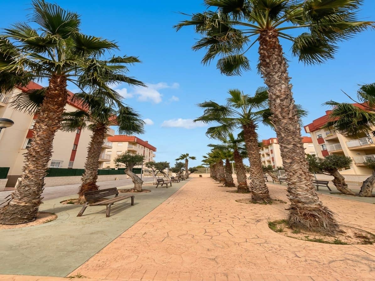 1 bedroom Apartment for sale in Alicante / Alacant city with pool - € 147,500 (Ref: 8857359)