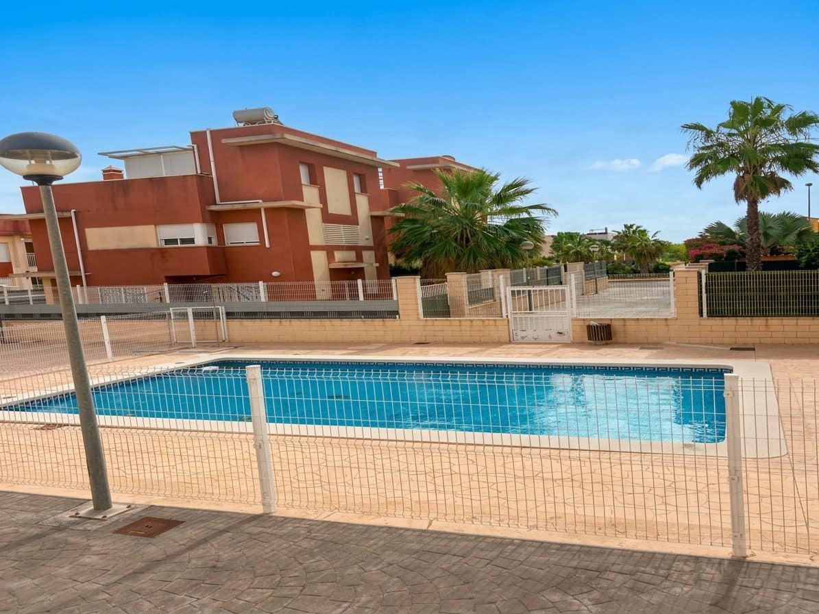 1 bedroom Apartment for sale in Alicante / Alacant city with pool - € 147,500 (Ref: 8857359)