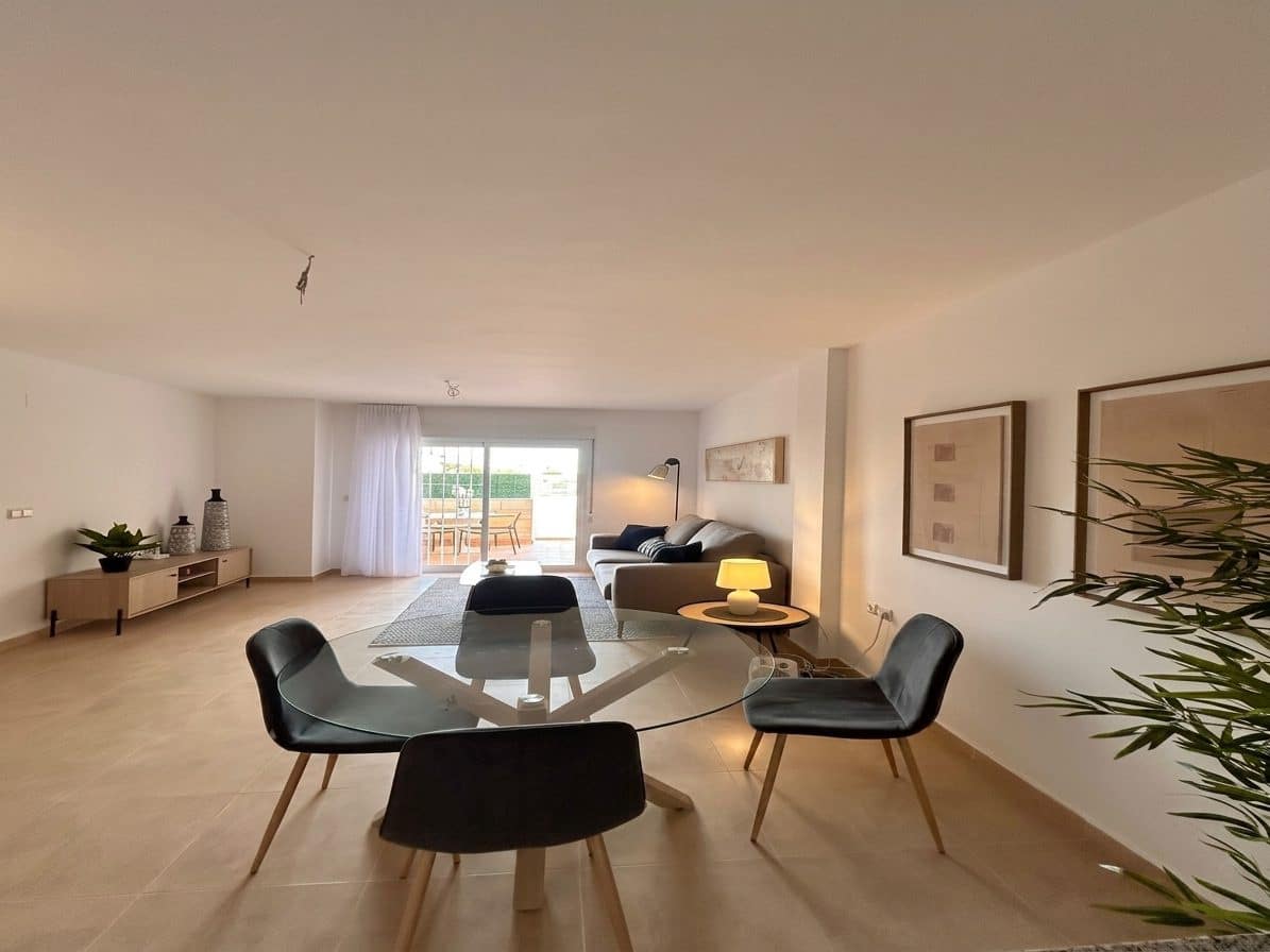 1 bedroom Apartment for sale in Alicante / Alacant city with pool - € 147,500 (Ref: 8857359)