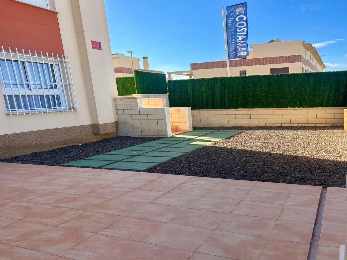 1 bedroom Apartment for sale in Alicante / Alacant city with pool - € 147,500 (Ref: 8857359)