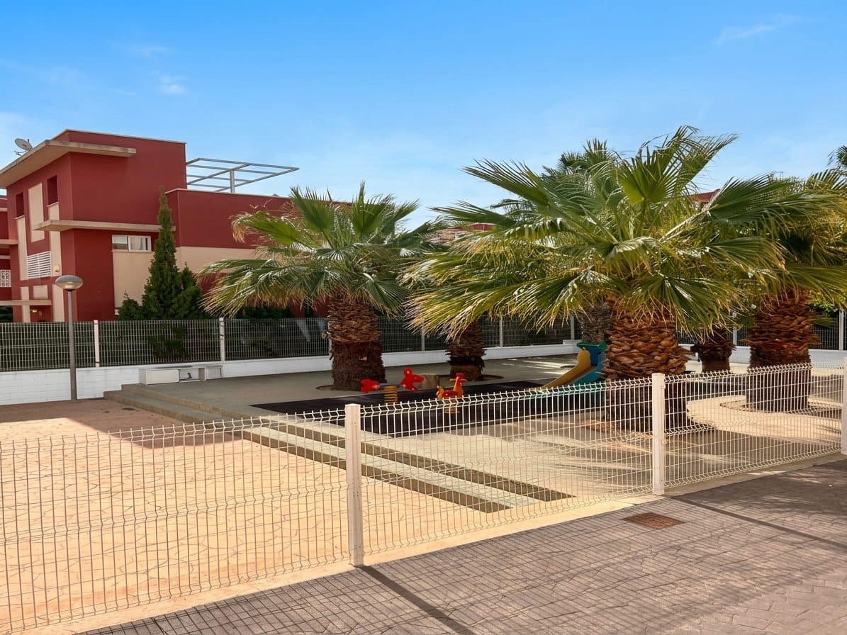 1 bedroom Apartment for sale in Alicante / Alacant city with pool - € 147,500 (Ref: 8857359)