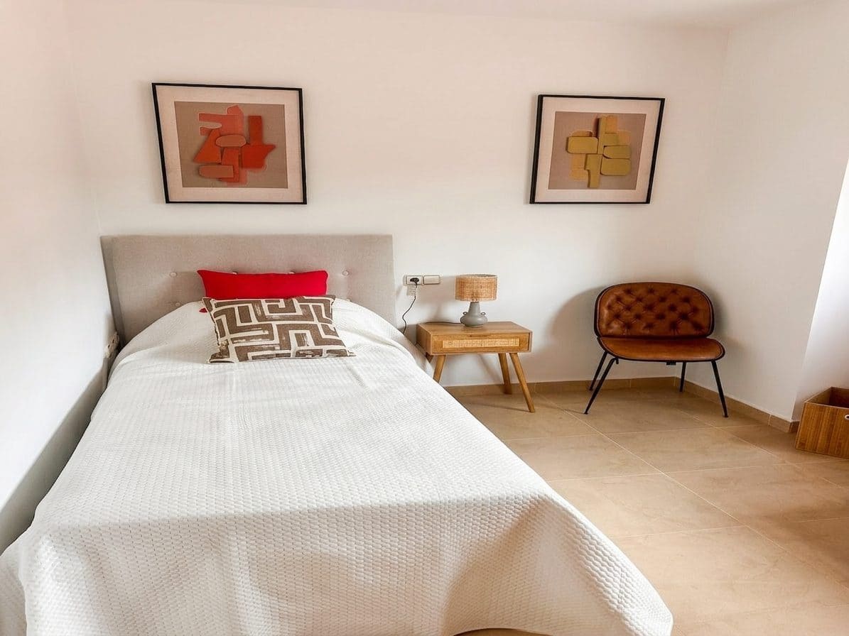 1 bedroom Apartment for sale in Alicante / Alacant city with pool - € 147,500 (Ref: 8857359)
