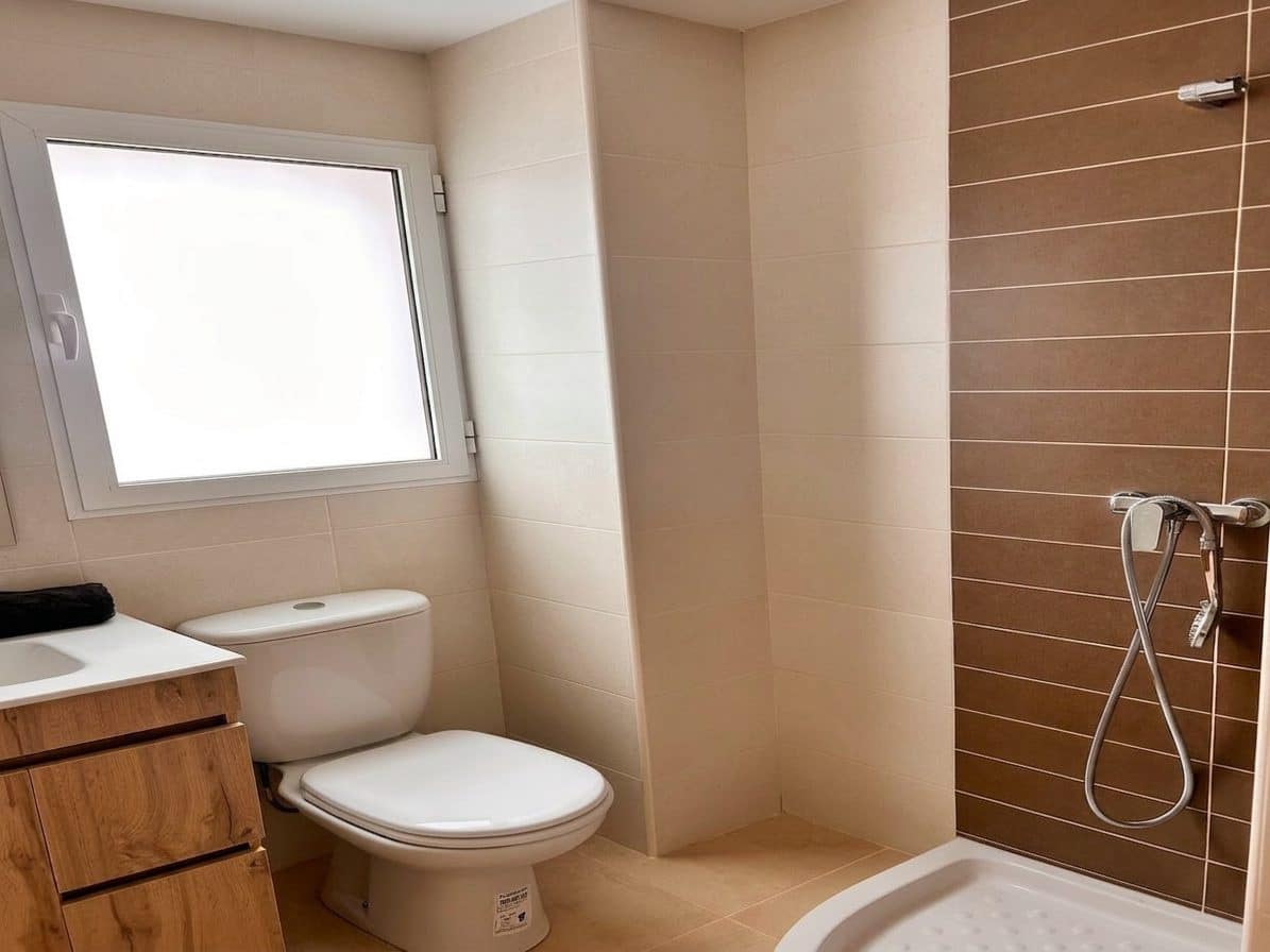 1 bedroom Apartment for sale in Alicante / Alacant city with pool - € 147,500 (Ref: 8857359)
