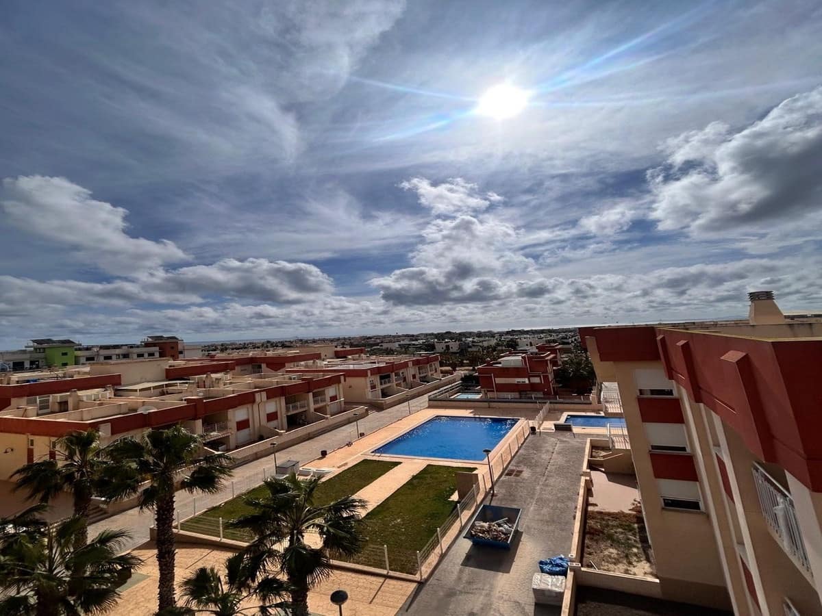 2 bedroom Apartment for sale in Orihuela Costa with pool - € 180,500 (Ref: 8857360)