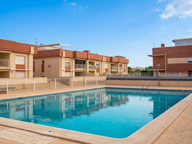 Apartamento de 2 habitaciones en Alicante / Alacant ciudad en venta con piscina garaje - 198.500 € (Ref: 8857361)