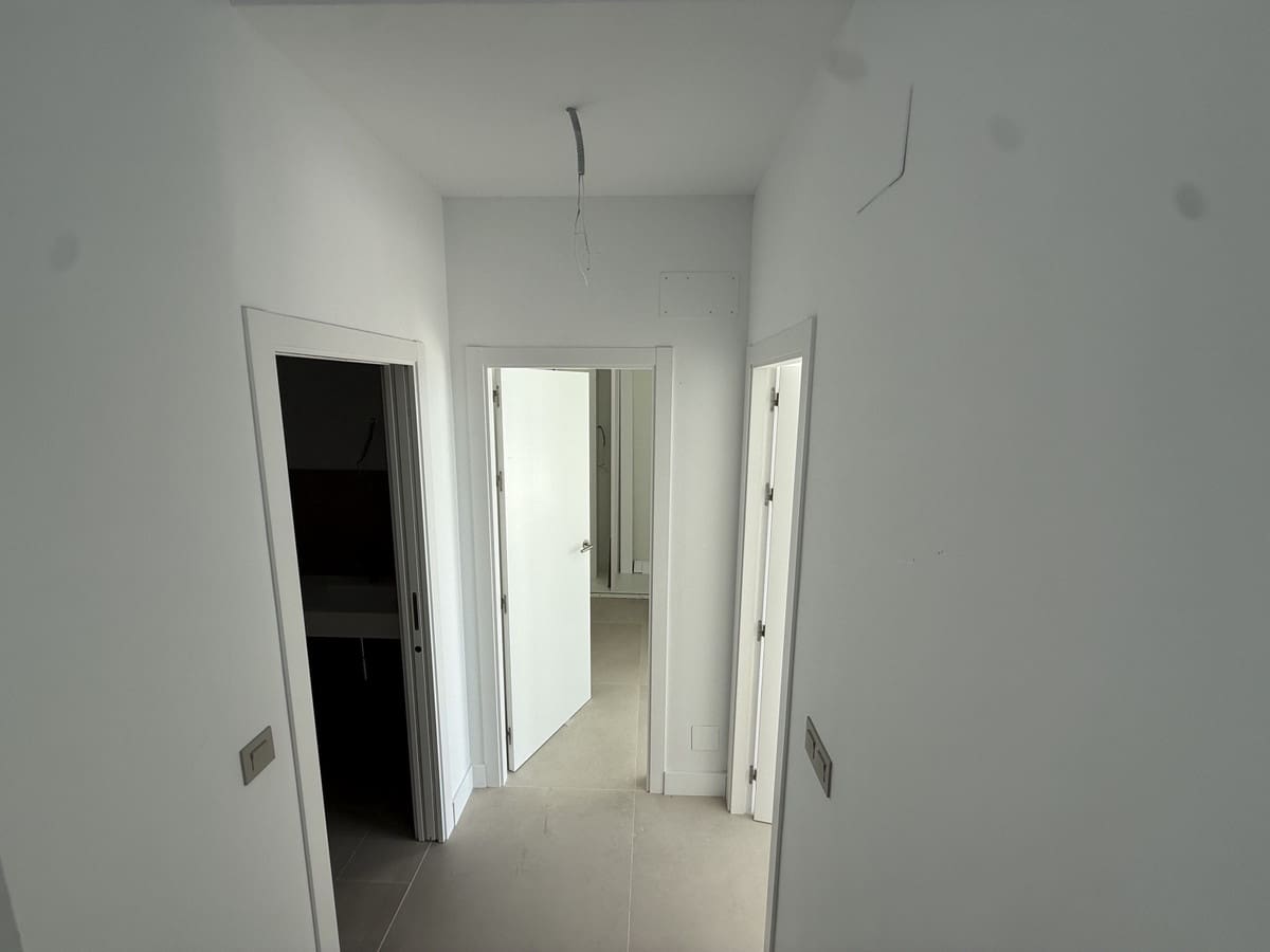 3 bedroom Semi-detached Villa for sale in Fuengirola with pool - € 634,900 (Ref: 8862578)