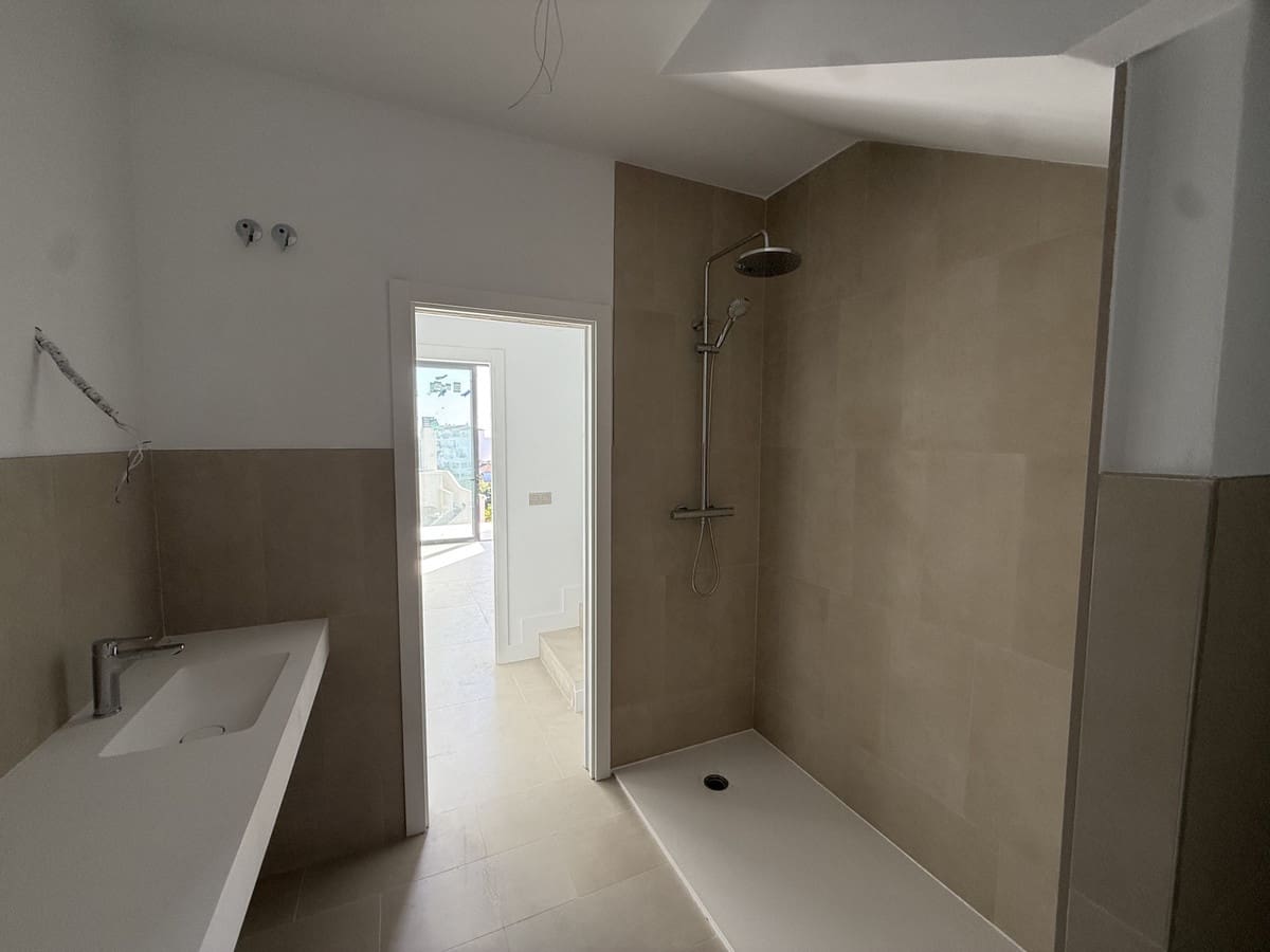 3 bedroom Semi-detached Villa for sale in Fuengirola with pool - € 634,900 (Ref: 8862578)