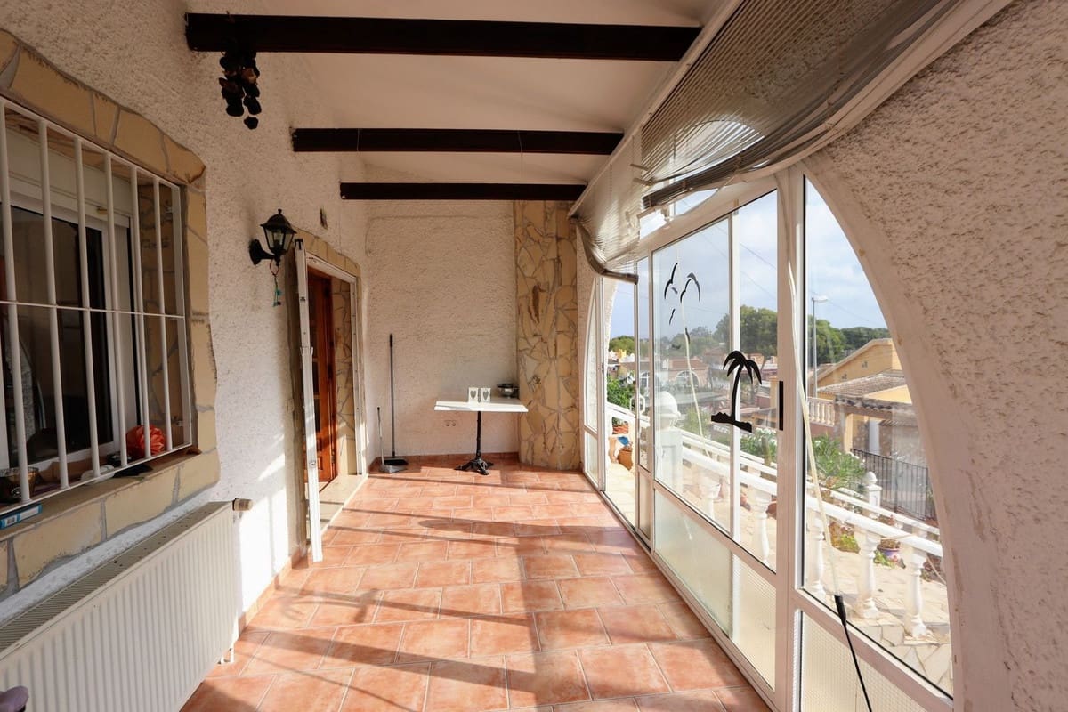 2 bedroom Villa for sale in Los Balcones with pool garage - € 282,000 (Ref: 8864998)