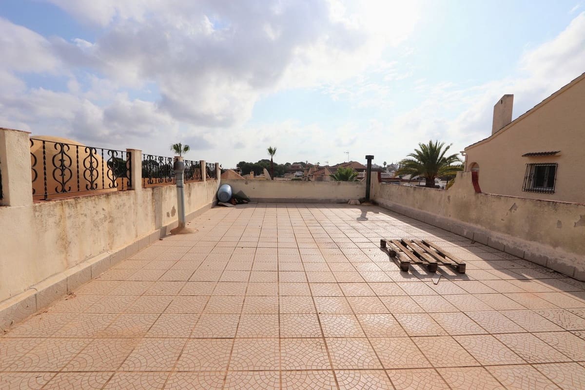 2 bedroom Villa for sale in Los Balcones with pool garage - € 282,000 (Ref: 8864998)