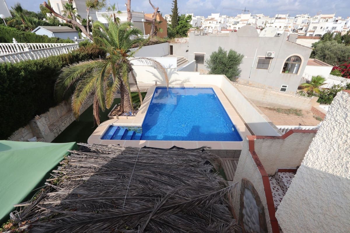2 bedroom Villa for sale in Los Balcones with pool garage - € 282,000 (Ref: 8864998)