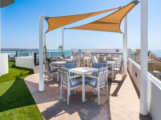 Apartamento de 3 habitaciones en Las Piscinas Naturales, Torrevieja en venta con piscina garaje - 412.000 € (Ref: 8871456)