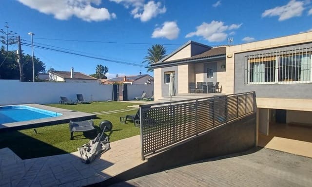 3 soverom Villa til salgs i Los Balcones - Los Altos, Torrevieja med svømmebasseng - € 380 000 (Ref: 8871512)
