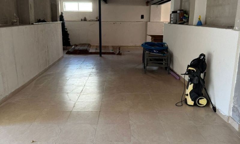 3 bedroom Villa for sale in Torrevieja with pool - € 380,000 (Ref: 8871512)