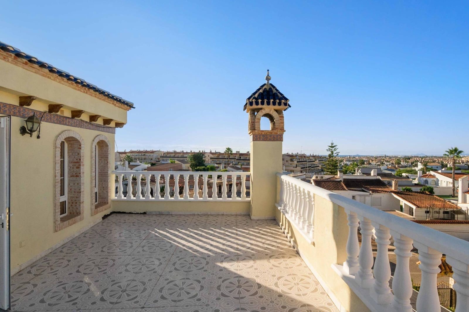 5 bedroom Townhouse for sale in Orihuela Costa with pool garage - € 350,000 (Ref: 8871534)