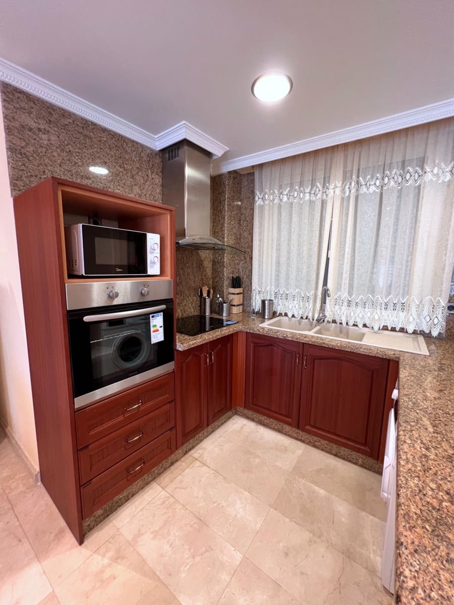 2 Zimmer Apartment zu verkaufen in Torrevieja - 550.000 € (Ref: 8871541)