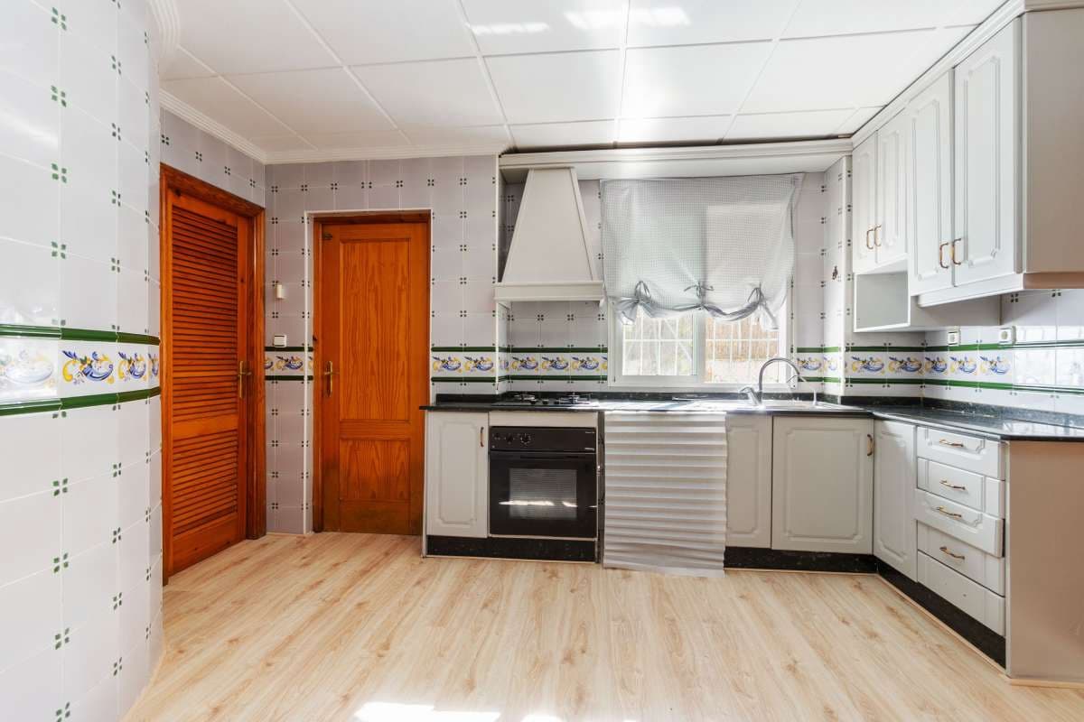 5 sovrum Villa till salu i Orihuela med pool - 370 000 € (Ref: 8871543)