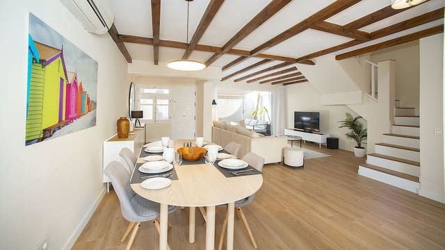 4 makuuhuone Omakotitalo myytävänä paikassa Los Naranjos, Marbella - 489 000 € (Ref: 8871580)