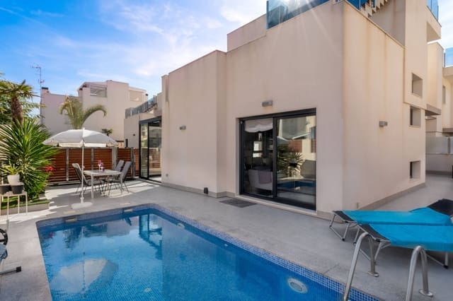 5 soverom Villa til salgs i Parque Acuático - Sector 25, Torrevieja med svømmebasseng garasje - € 549 000 (Ref: 8871616)