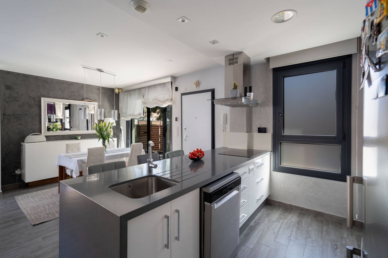 5 soverom Villa til salgs i Torrevieja med svømmebasseng garasje - € 549 000 (Ref: 8871616)