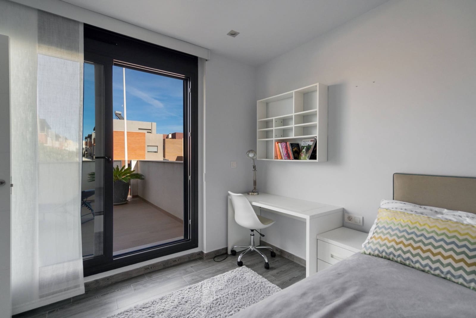 5 soverom Villa til salgs i Torrevieja med svømmebasseng garasje - € 549 000 (Ref: 8871616)