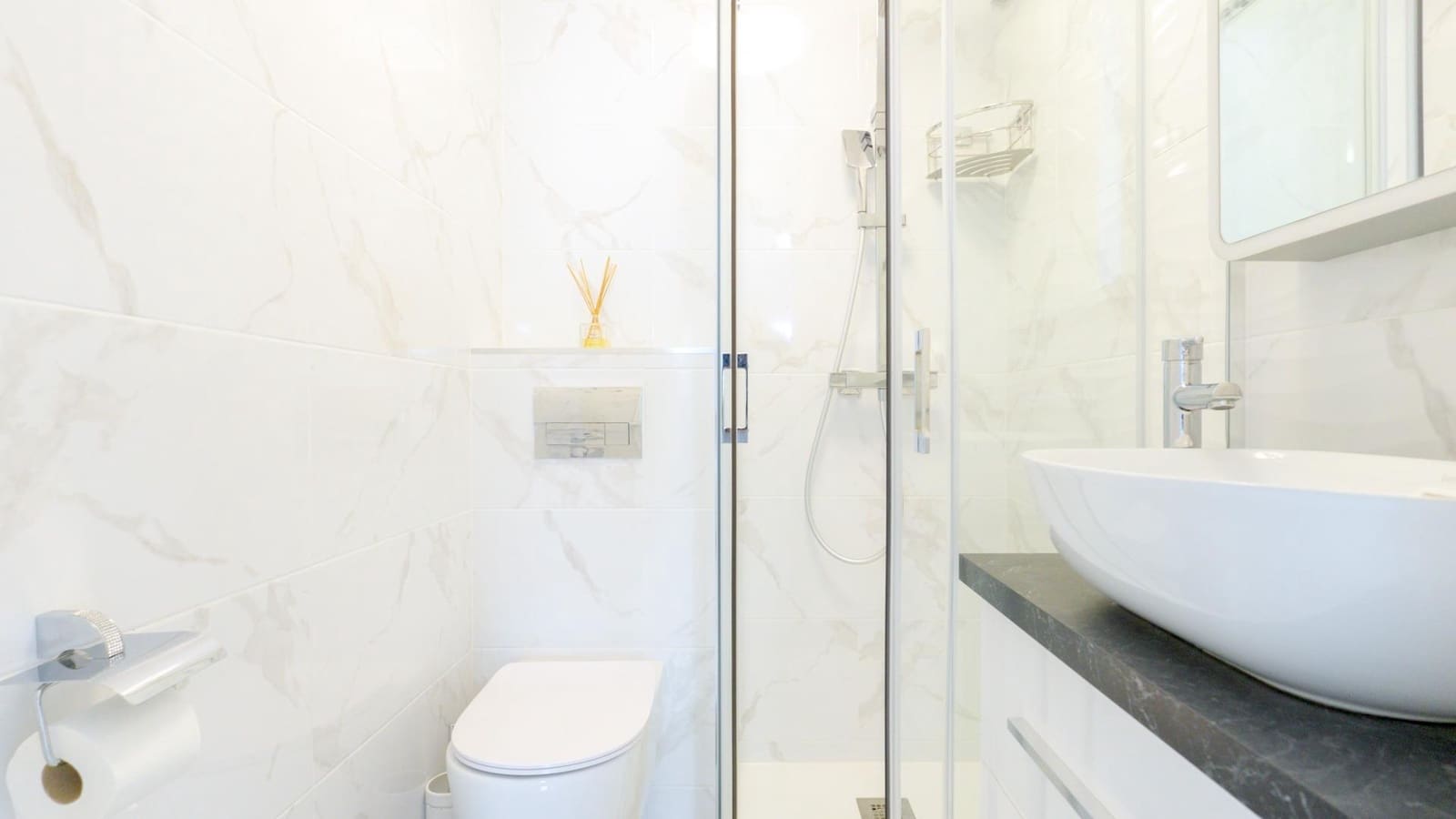 4 sypialnia Dom na sprzedaż w Torrevieja z basenem garażem - 545 000 € (Ref: 8871624)