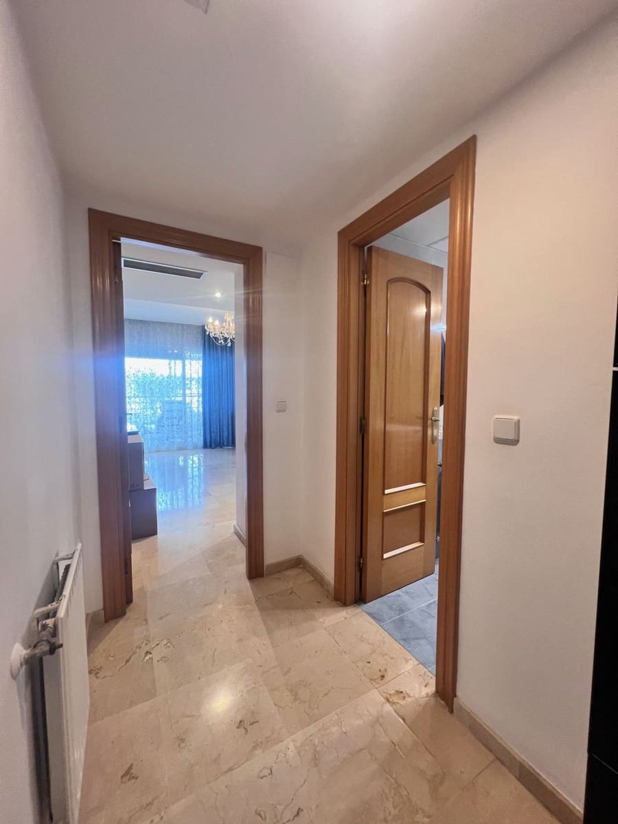 3 soverom Penthouse til salgs i Guadalmina med svømmebasseng garasje - € 480 000 (Ref: 8871640)