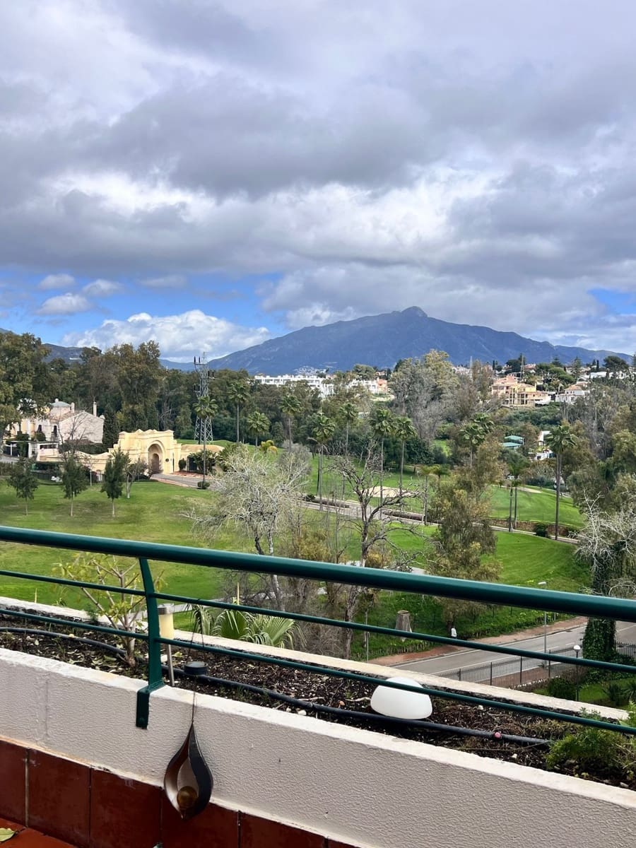 3 soverom Penthouse til salgs i Guadalmina med svømmebasseng garasje - € 480 000 (Ref: 8871640)