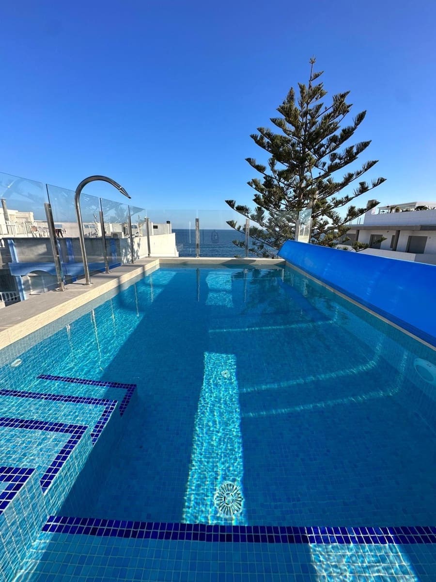 2 quarto Apartamento de Praia para venda em Torrevieja com piscina - 429 999 € (Ref: 8871673)