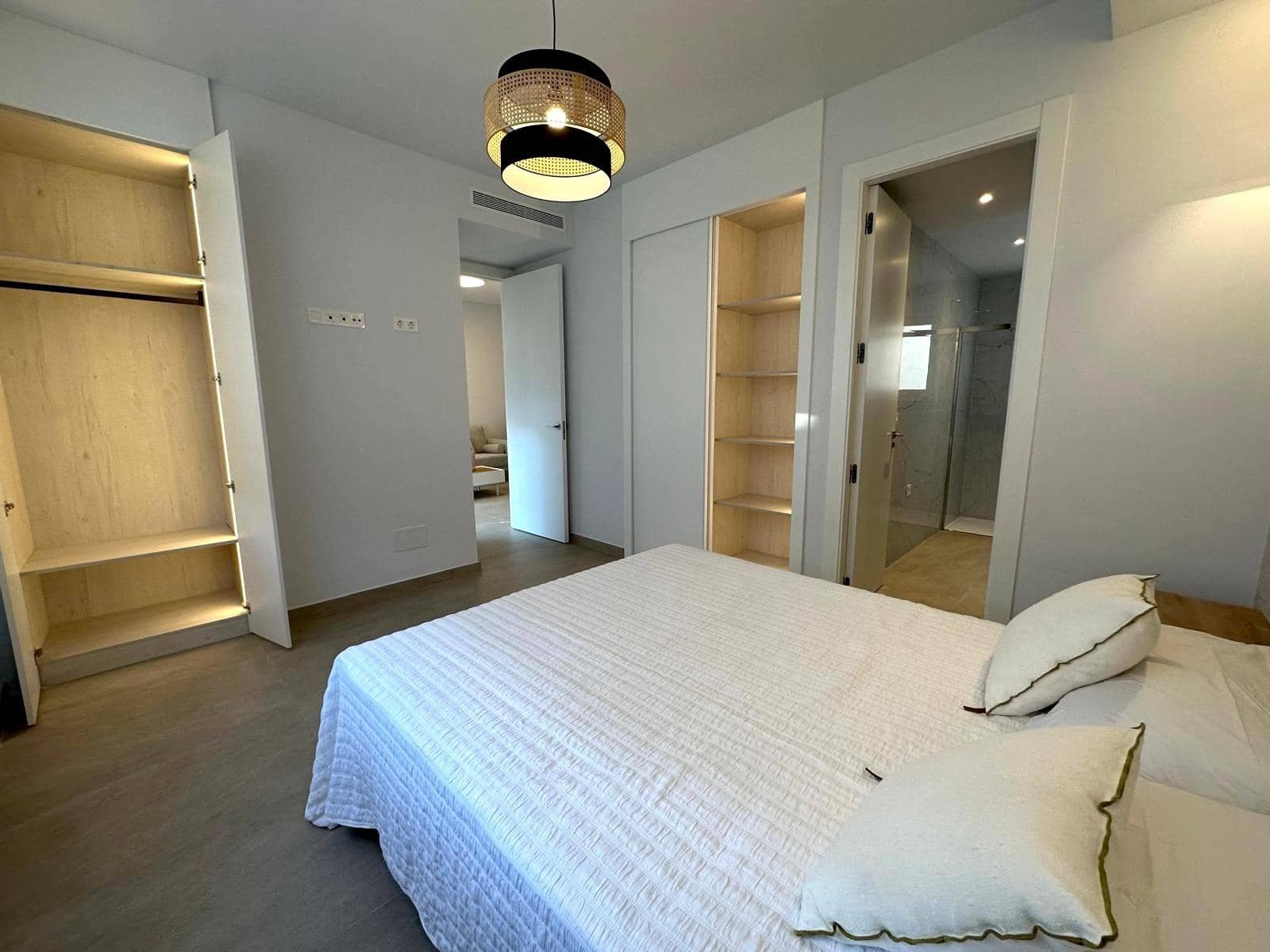 2 quarto Apartamento de Praia para venda em Torrevieja com piscina - 429 999 € (Ref: 8871673)