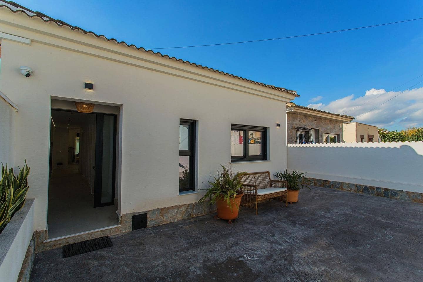 2 soveværelse Byhus til salg i Torrevieja med swimmingpool - € 499.000 (Ref: 8871705)