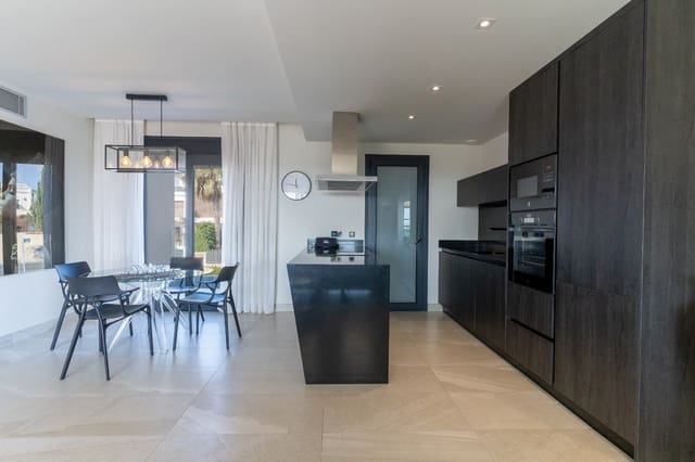 3 sypialnia Penthouse na sprzedaż w Villamartín - Las Filipinas, Orihuela z basenem garażem - 498 000 € (Ref: 8871763)