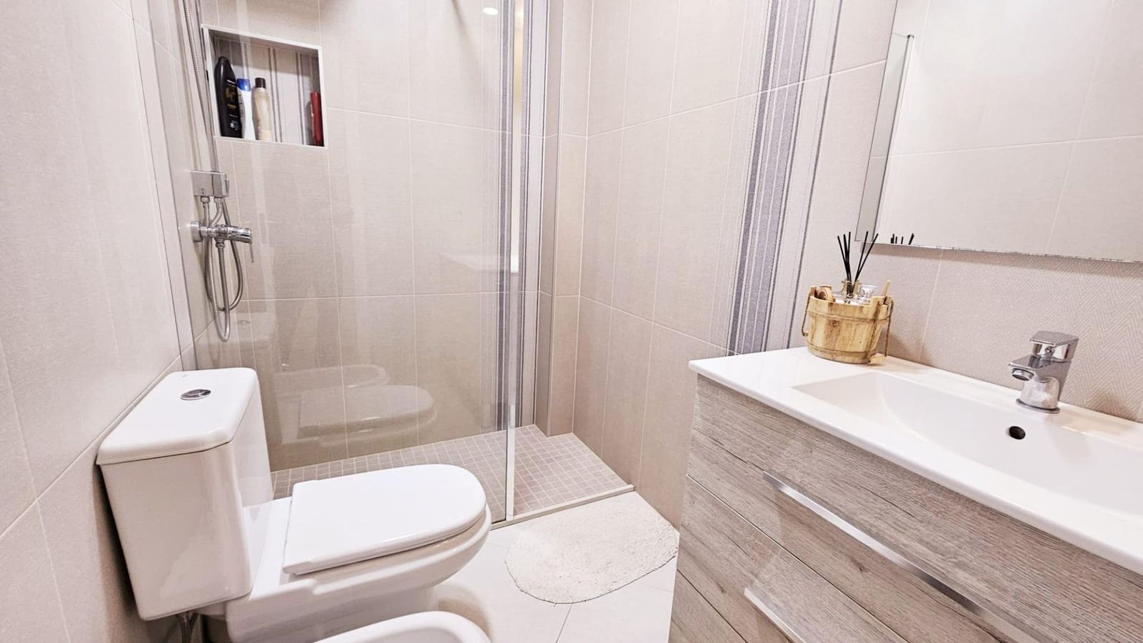 2 makuuhuone Huoneisto myytävänä paikassa Torrevieja - 209 000 € (Ref: 8871790)