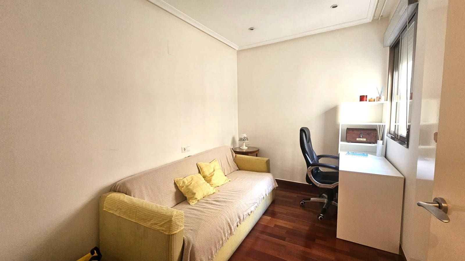 Apartamento de 2 habitaciones en Torrevieja en venta - 267.000 € (Ref: 8871836)