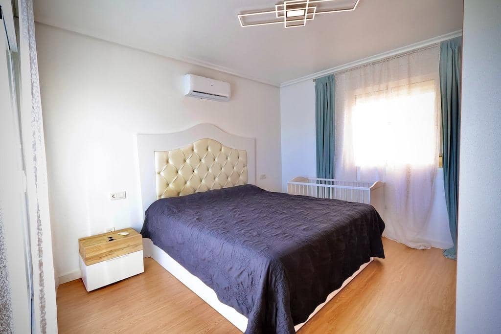 4 camera da letto Villa in vendita in San Miguel de Salinas con piscina garage - 320.000 € (Rif: 8871837)