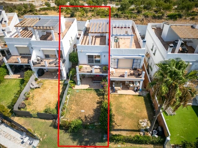 5 Zimmer Haus zu verkaufen in Zona Calvario, Estepona - 510.000 € (Ref: 8871876)