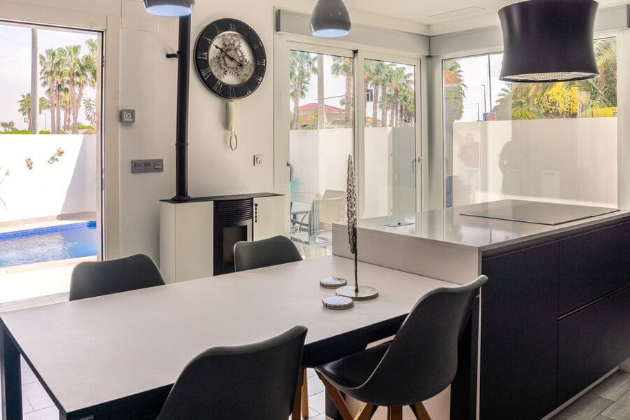 3 soveværelse Villa til salg i Daya Vieja - € 399.000 (Ref: 8871950)