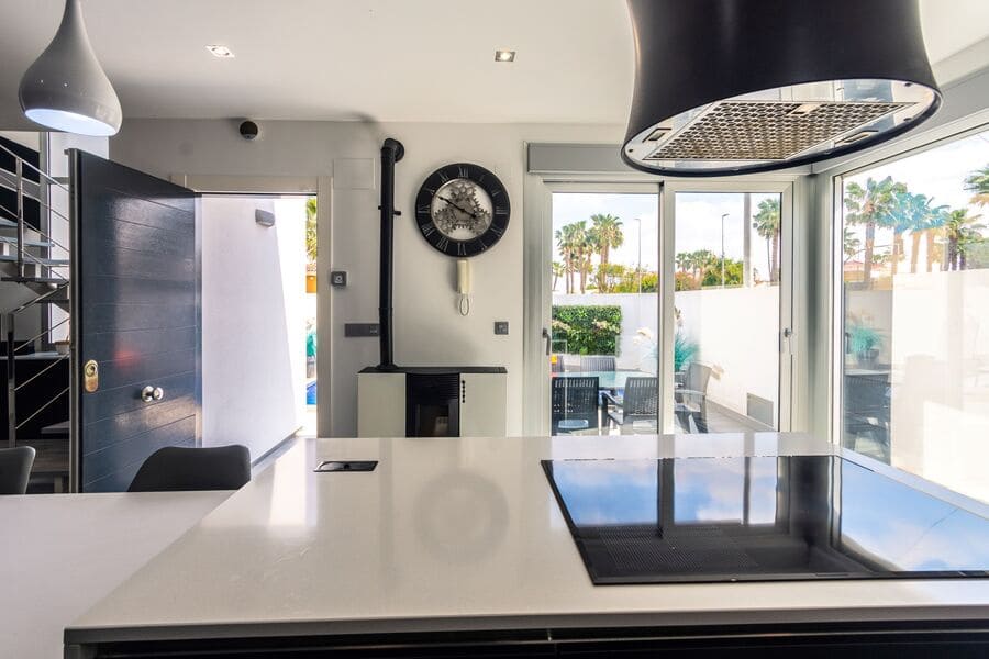 3 soveværelse Villa til salg i Daya Vieja - € 399.000 (Ref: 8871950)