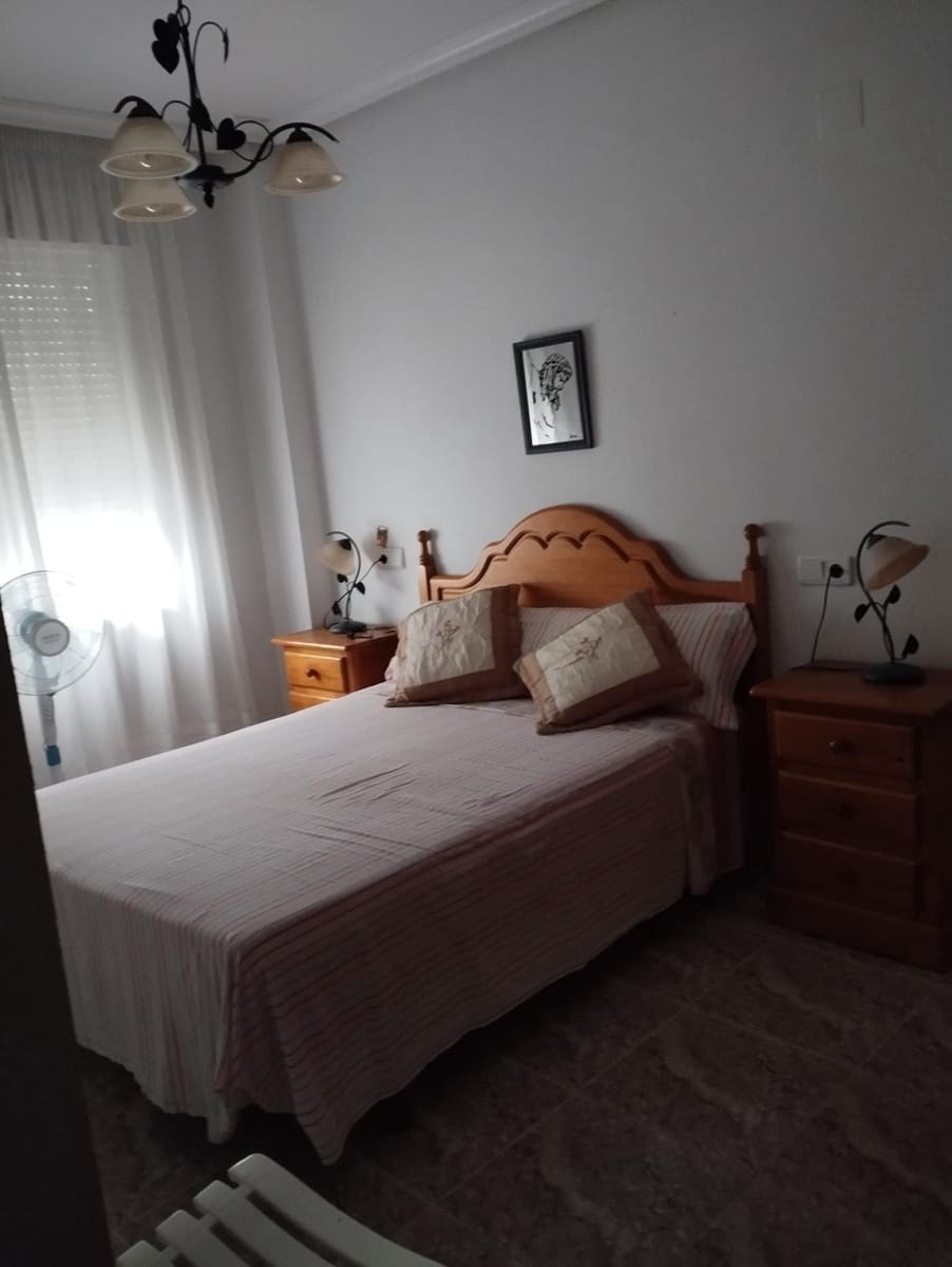 3 bedroom Apartment for sale in Torrevieja - € 156,000 (Ref: 8872041)