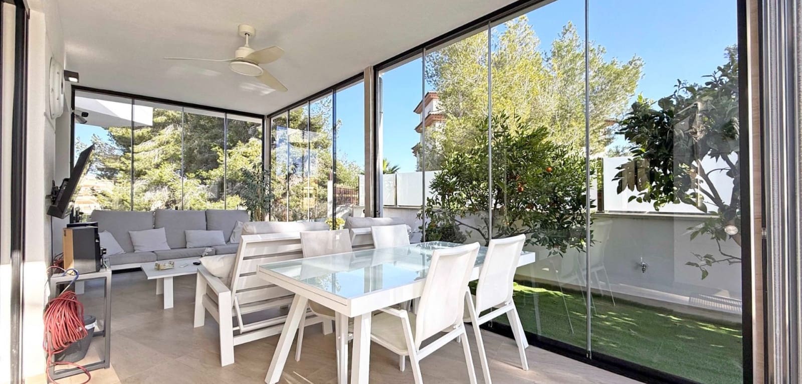 3 soveværelse Villa til salg i Orihuela Costa med swimmingpool - € 475.000 (Ref: 8872100)