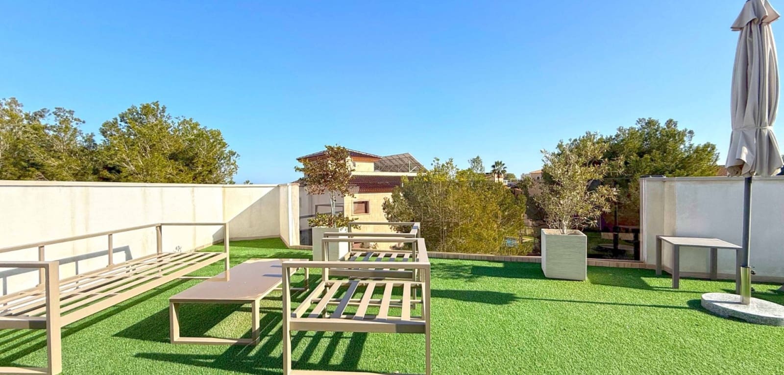 3 soveværelse Villa til salg i Orihuela Costa med swimmingpool - € 475.000 (Ref: 8872100)