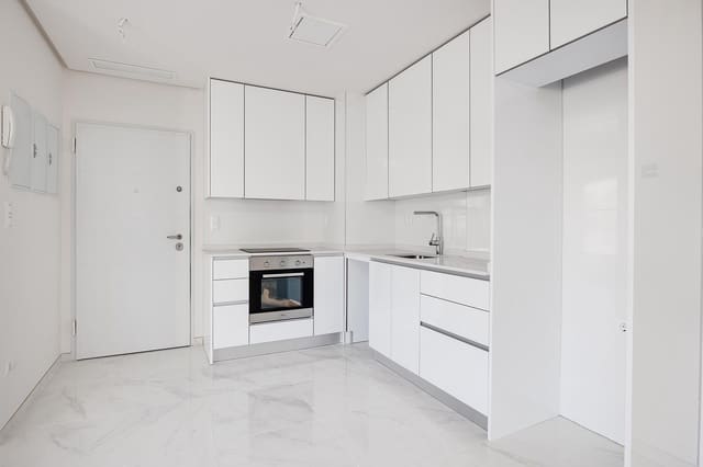 2 chambre Appartement à vendre à Villamartin, Orihuela avec piscine garage - 275 000 € (Ref: 8872111)