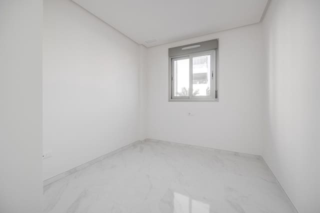 2 chambre Appartement à vendre à Villamartin, Orihuela avec piscine garage - 275 000 € (Ref: 8872111)