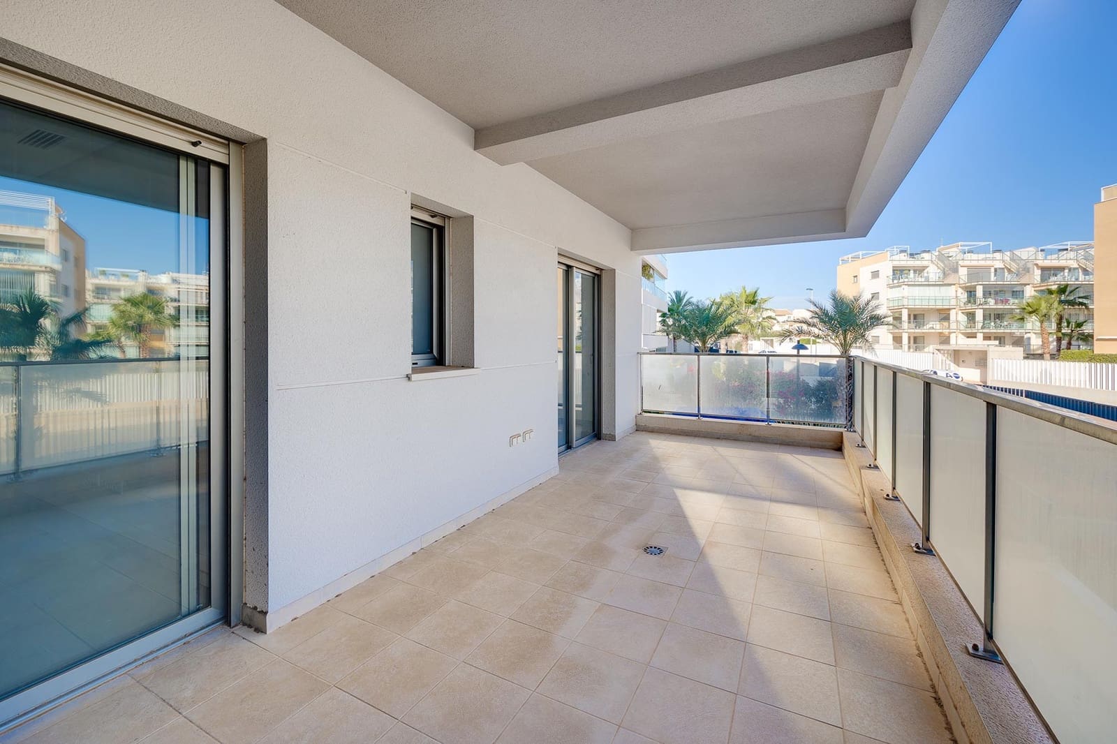 2 Zimmer Apartment zu verkaufen in Orihuela Costa mit Pool Garage - 275.000 € (Ref: 8872111)