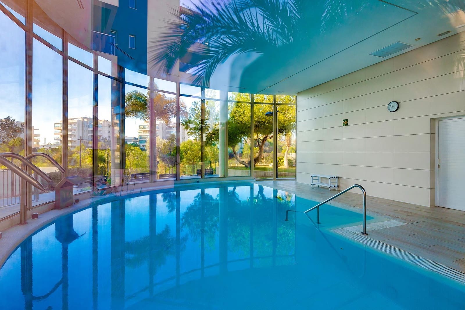 2 Zimmer Apartment zu verkaufen in Orihuela Costa mit Pool Garage - 275.000 € (Ref: 8872111)